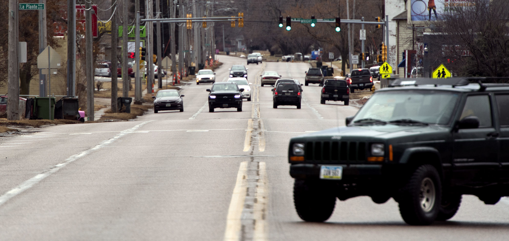 Riverside Boulevard three lanes